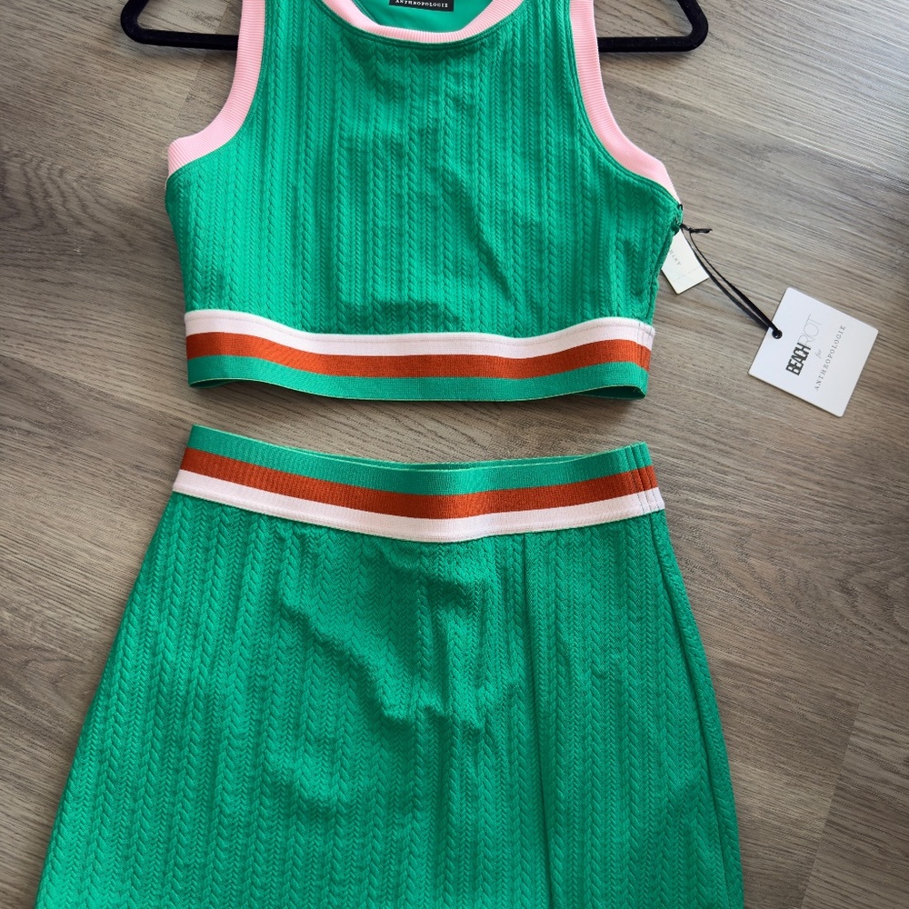 NEW WITH TAGS RARE MATCHING SET Beach Riot x Anthropology Gwen Size: medium